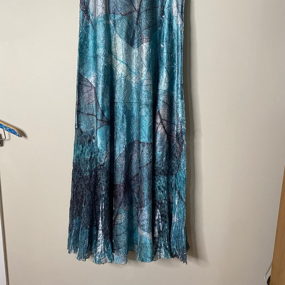 KOMAROV Crinkly Blue Green Leaf Print Lace Panel V-Neck Maxi Dress Size XL - Picture 3 of 8